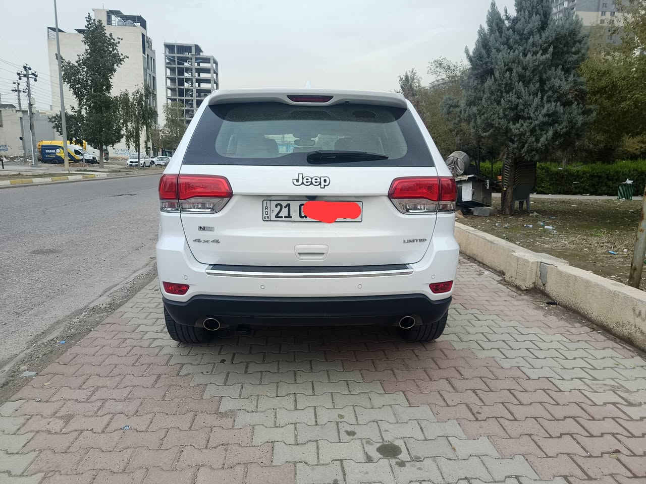 السلام عليكم
جيب خليجي 2019 لمتدد بلاص

السيارة مكفولة من الصبغ  بيهه Pdrمكان واحد بسيط براغي البنيد مفتوح فقط بدون صبغ قطره داخل مابيهه بدون حادث

ماشية 48 الف ميل مكينه كير كله بشرط 

مواصفات فول بانوراما 

حساسات امامي خلفي  اوتو ستوب نقطه عمياء

صندوك كهرباء  بصمه ابواب                                   10 سماعات +دمام خلفي 

كشنات ميموري عدد٢ 

كشنات جلد +كهرباء  تدفئة +تبريد 

تشغيل عن بعد ترحيب

زراكات مازدات

شاشات بلادية عدد3

ويل كب بلادي  دبل اكزوز

تبريد منفصل قطعتين 

سويج عدد 2 بصمة موجودة 

 السياره رقم سليمانيه سنويه ورقم جديد مكان السياره اربيل 

السعر 278  /***********
