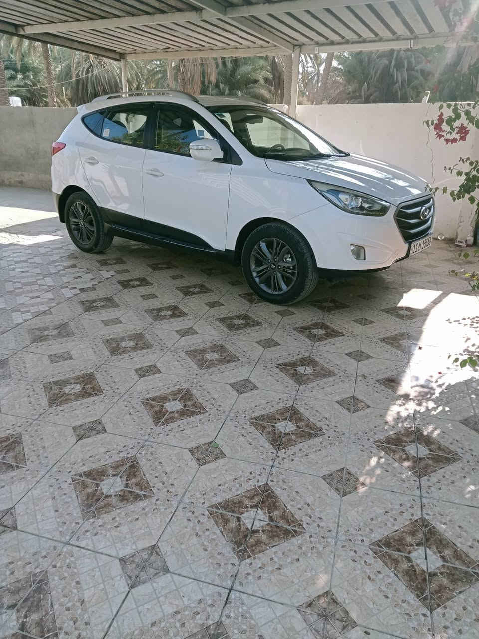 توسان موديل ١٥ سنويه ٣٠ بيه بنيد تبديل بدون دواخل وبيه جوه رقم الخلفي صبغ بدون دواخل وجه اليمنى بيه صبغ كد شبر نص الباب الامامي و الباب الخلفي عل طوله كد شبر السياره كلش حلوه ورقمه بغداد دولي السعر ١٤٨ مكانه بابل الحمزه الغربي  ***********
