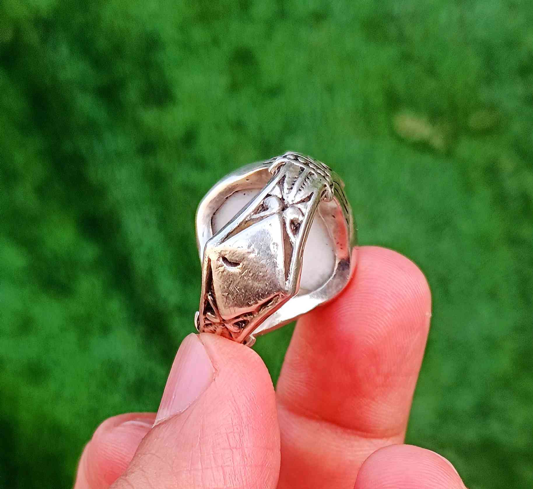 سلام عليــــــكم 🫷🏿👇👇

تحفه عالميه(جزعــــه بقرانيه قديم مشكول

صياغه يدويه ثگيله(سلجوقـــيه 25غرام) 
قيــــــاس الخاتم(22.. 23)

يوجد توصيل بدون مراوس او حجز مكاني سماوه سعـــره مع التوصيل(95)واتساب 
(***********) السماوا, المثنى
