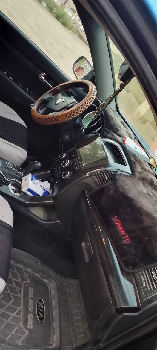 سلام عليكم سورنتو موديل 12امريكي رقم بصره سنويه ل27تحويل مباشر حادثها جاملغ امامي جهة اليمنه مصبوغة عام تغير لون سيارة جاهزة خير من الله 
السعر 105مع المجال للأستفسار ***********مكان السيارة سوق الشيوخ
