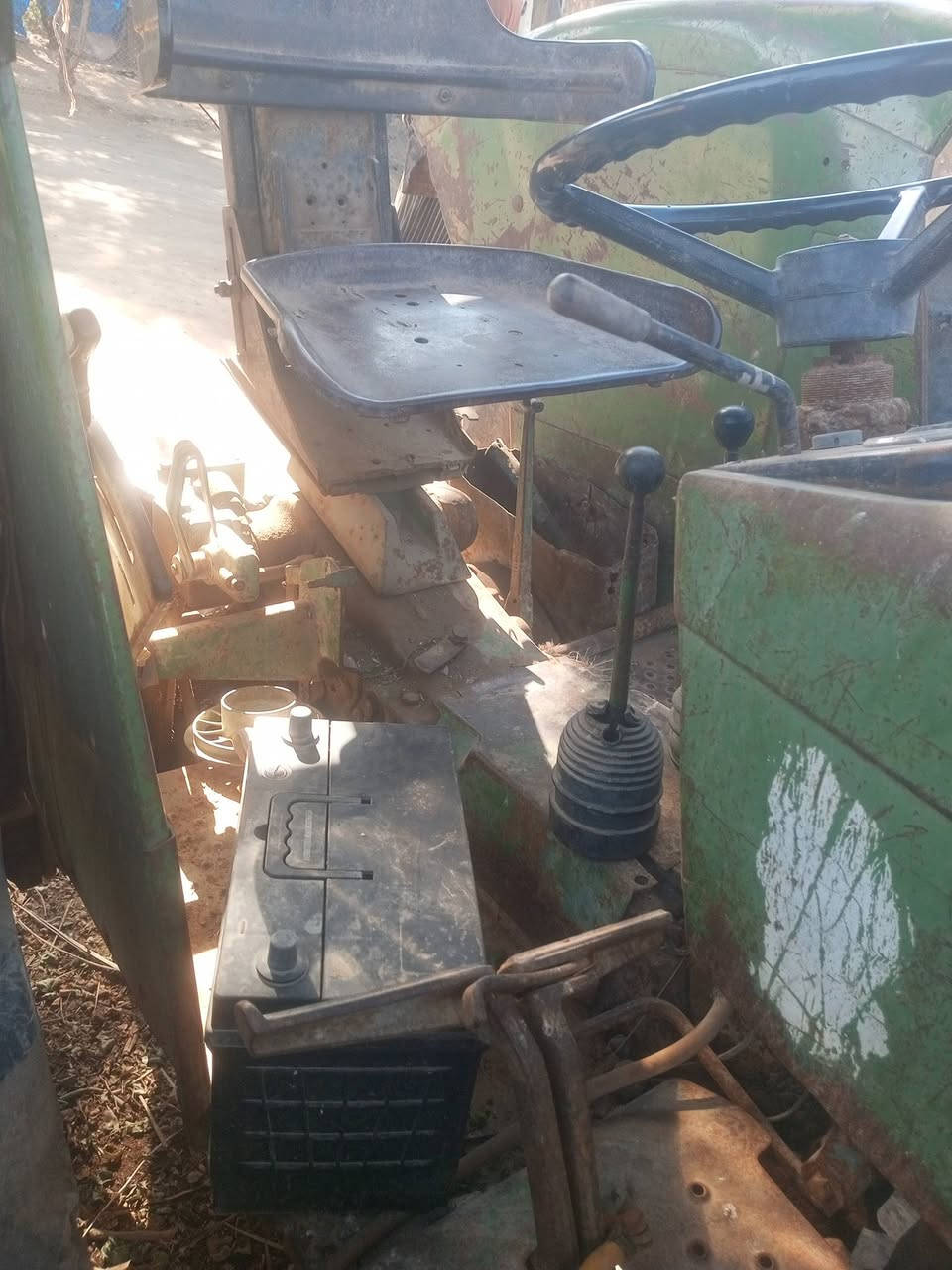 مكينه وكاروظات وعربانه للبيع كلمن وسعره لاستفسار عل رقم ***********####***********
