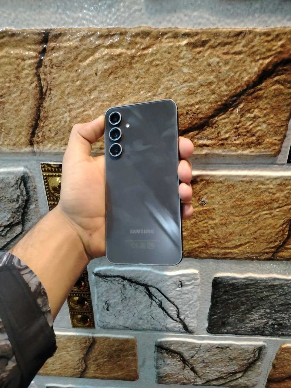 للبيع سامسونك S23FE
شرق اوسط دبل سيمكارت 
ذاكرة 128
عشوائيه 8+8
نضيف كلش لا مصلح ولا مفتوح نهائي

السعر  350قفل 

مكاني بغداد مدينه الصدر
متواجد خاص
 توصيل ماعندي


**إذا كنت صاحب هذا الإعلان وتريد حذفه لأي سبب، رجاءا أرسل رسالة إلى الدعم الفني**