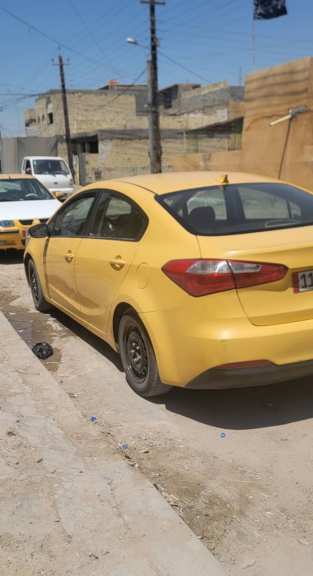 فورتي 2016 رقم بغداد بسمي سنويه مجدده وارد امريكي مكينه وكير خير من الله تبريد ثلج تخم تاير جديد مكينه ١٨٠٠ دووش.. وسونار موجود ويه الصور سعرهاا 108 وبيها مجال بسيط .. مكاني محموديه ***********
