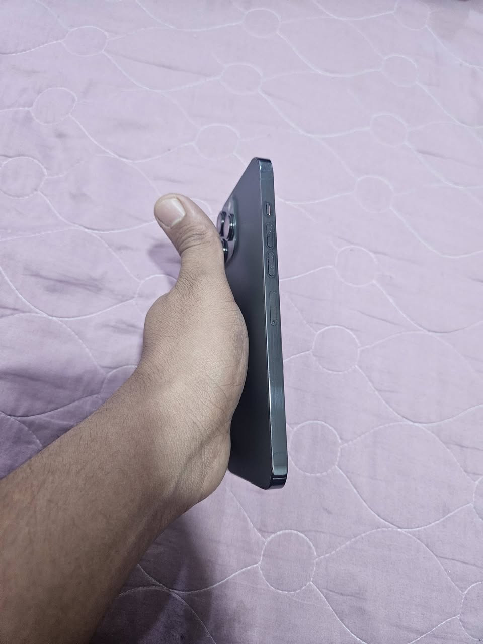 📱 للبيع – iPhone 13 Pro Max
✨ اللون: زيتوني (Alpine Green)
💾 السعة: 256GB
📦 الفئة: M
🔋 نسبة البطارية: 82%
📱 شريحة: عادي + eSIM
بدون ملحقات ، يجي ويا ٣ كفرات فقط

💰 السعر: 700,000 دينار عراقي
📍 المكان: ذي قار – الناصرية
🚫 لا يوجد توصيل

📩 للتواصل خاص


**إذا كنت صاحب هذا الإعلان وتريد حذفه لأي سبب، رجاءا أرسل رسالة إلى الدعم الفني**