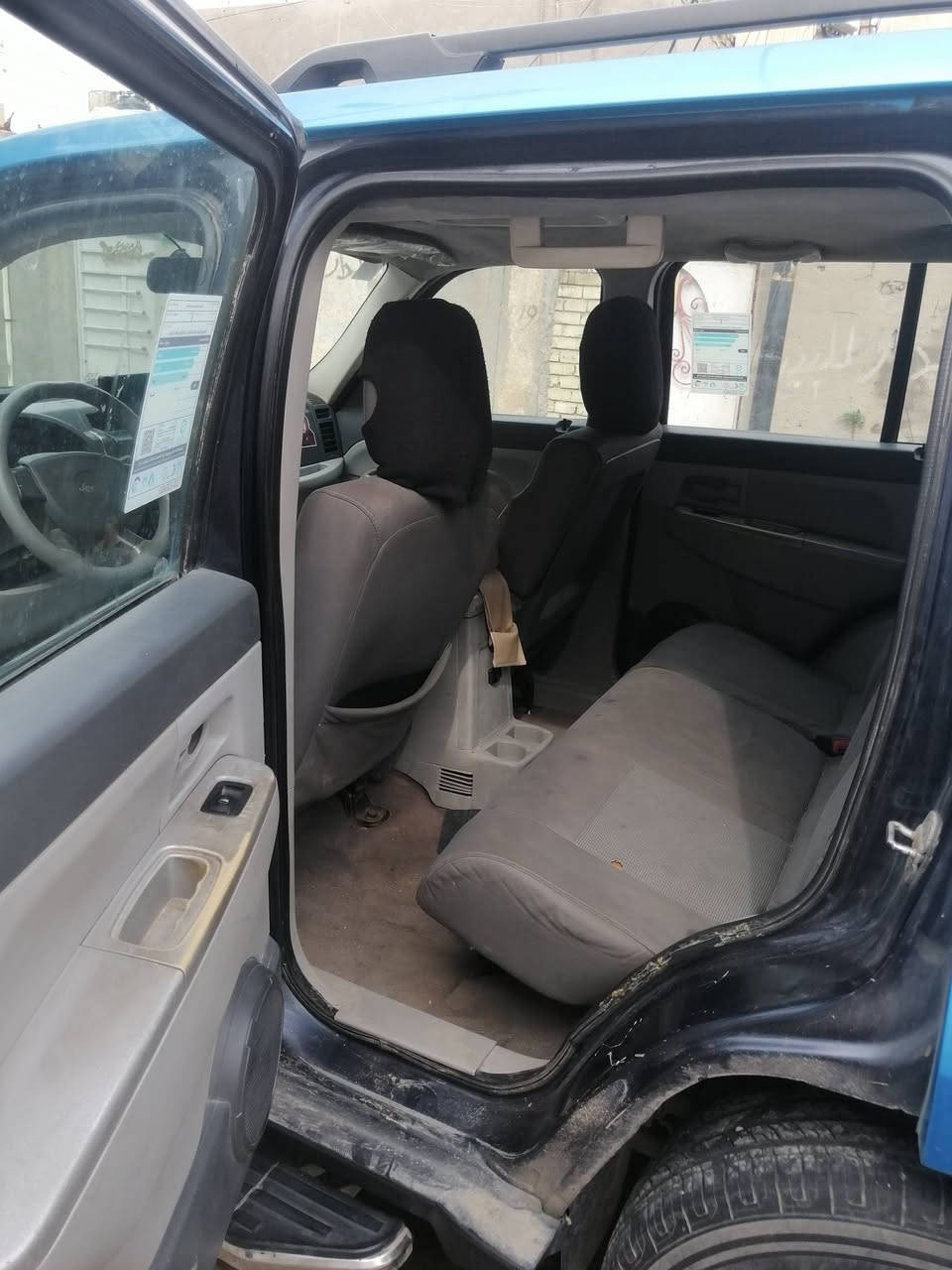 سلام عليكم سياره لبيع جيب ليبرتي مديل 8/ كير و محرك نضيف تخم تاير جديد بيه بس ضربه يم بك ليت سياره نضيفه و حلوه بكاني بغداد حي نصر رقم تلفوني بي وتساب /***********
