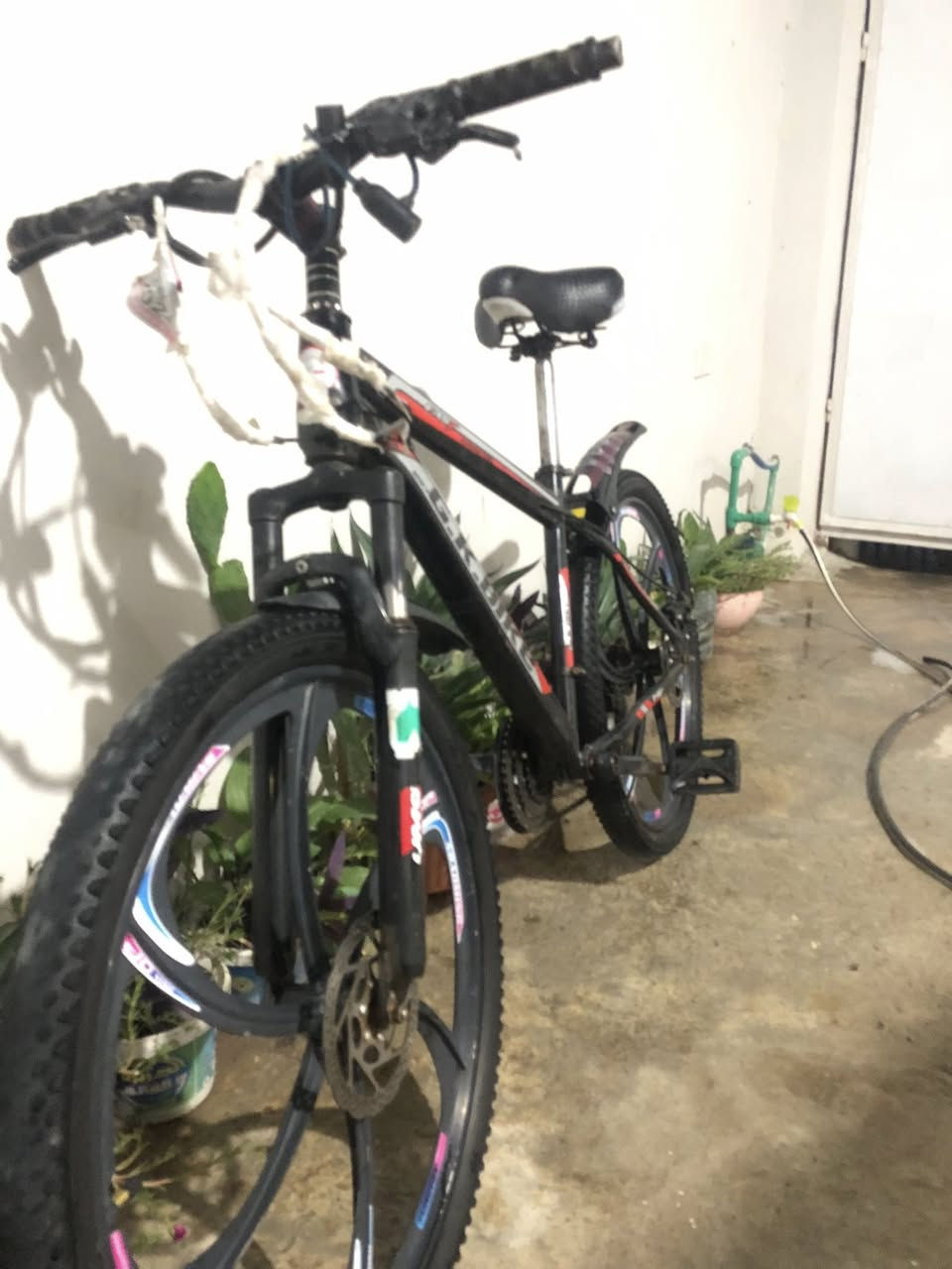 بايسكل رياضي
حجم 26 موديل 2023
مبدل جوب 2
تاير خلفي
تريد تفاصيل اكثر راسلني واتساب
***********
مكاني ديالى
