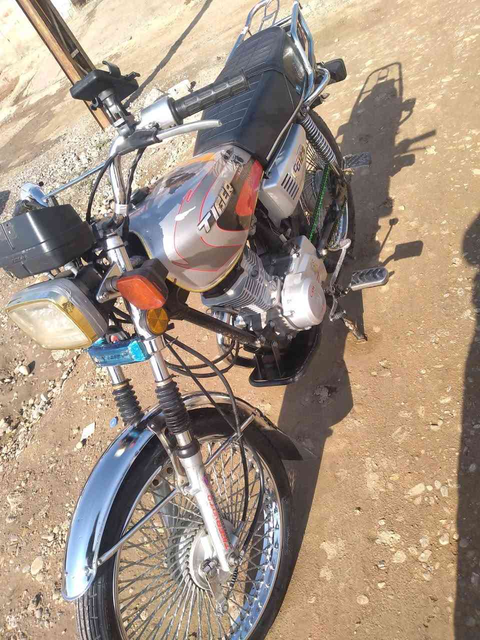 سلام عليكم موطور تايكر موديل 2020السعر 400 رقم الهاتف ***********
