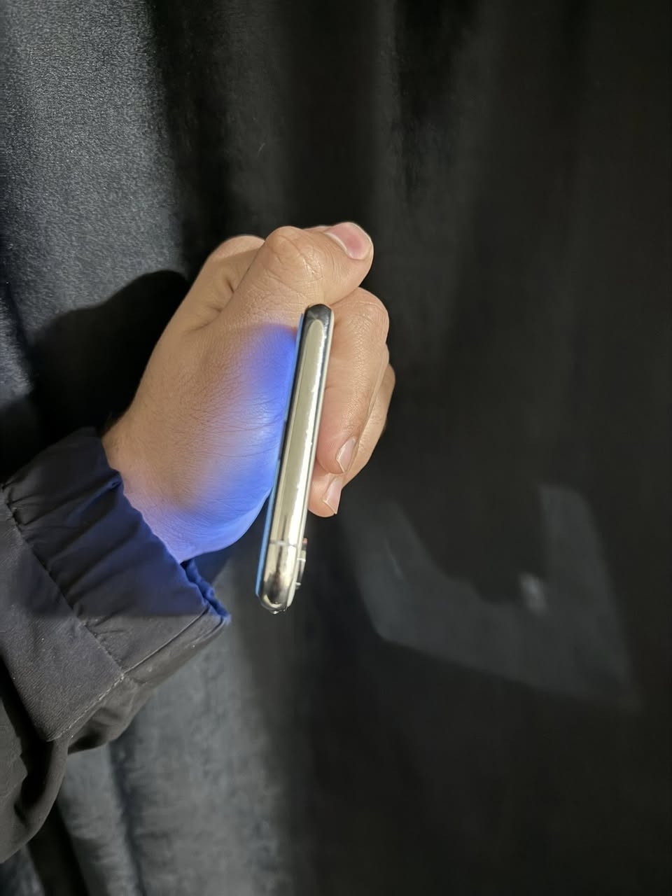 السلام عليكم اكس ماكس للبيع ذاكره 256 
بطارية 86
نضافة فقط الشاشه خدوش بسيطه وممبينه من تشغل الجهاز
كُلشي ممبدل بي لا شاشه لا ضهر الجهاز جديد
السعر 275 الف وبي مجال بسيط
مكاني بغداد البنوك
***********
