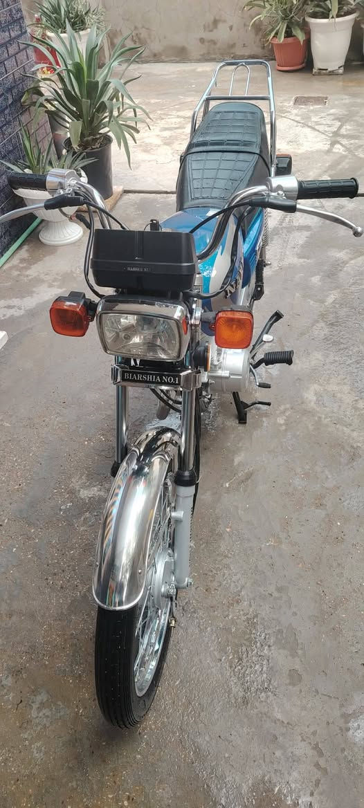 السلام عليكم دراجه ارشا للبيع موديل 2025 مكفوله كفاله عامه السعر 650 وبيه مجال للشراي


**إذا كنت صاحب هذا الإعلان وتريد حذفه لأي سبب، رجاءا أرسل رسالة إلى الدعم الفني**