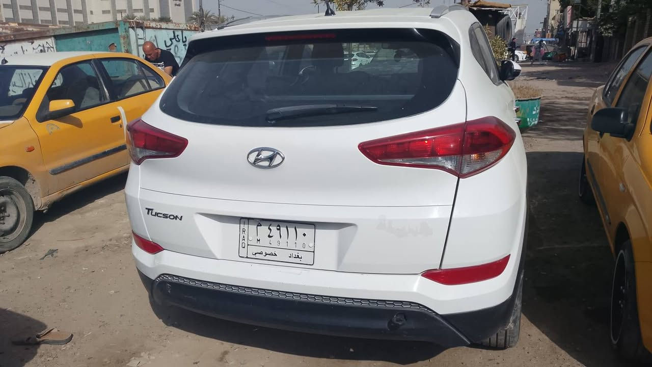 السلام عليكم توسان خليجيه موديل ٢٠١٧
جديده مال بيت تبريد تدفى صدر امامي خلفي
تخم تايرات شادهن جدت مكينه  وكير مكفولات 
مكينه دوش معروف الخليجي 
صار بيهه صبغ بل قماره والبنيد  ..وكعت قمريه مال بيت 
عليهه وعدي صور مال وكعه قبل لا أصبغ ...
اكفلك تكم الغود شواصي من المص
السعر ١٢٩ورقه بيهه مجال بصيط حك جيتك 
مكان السياره بغداد زيونه ساحت ميسلون
***********
