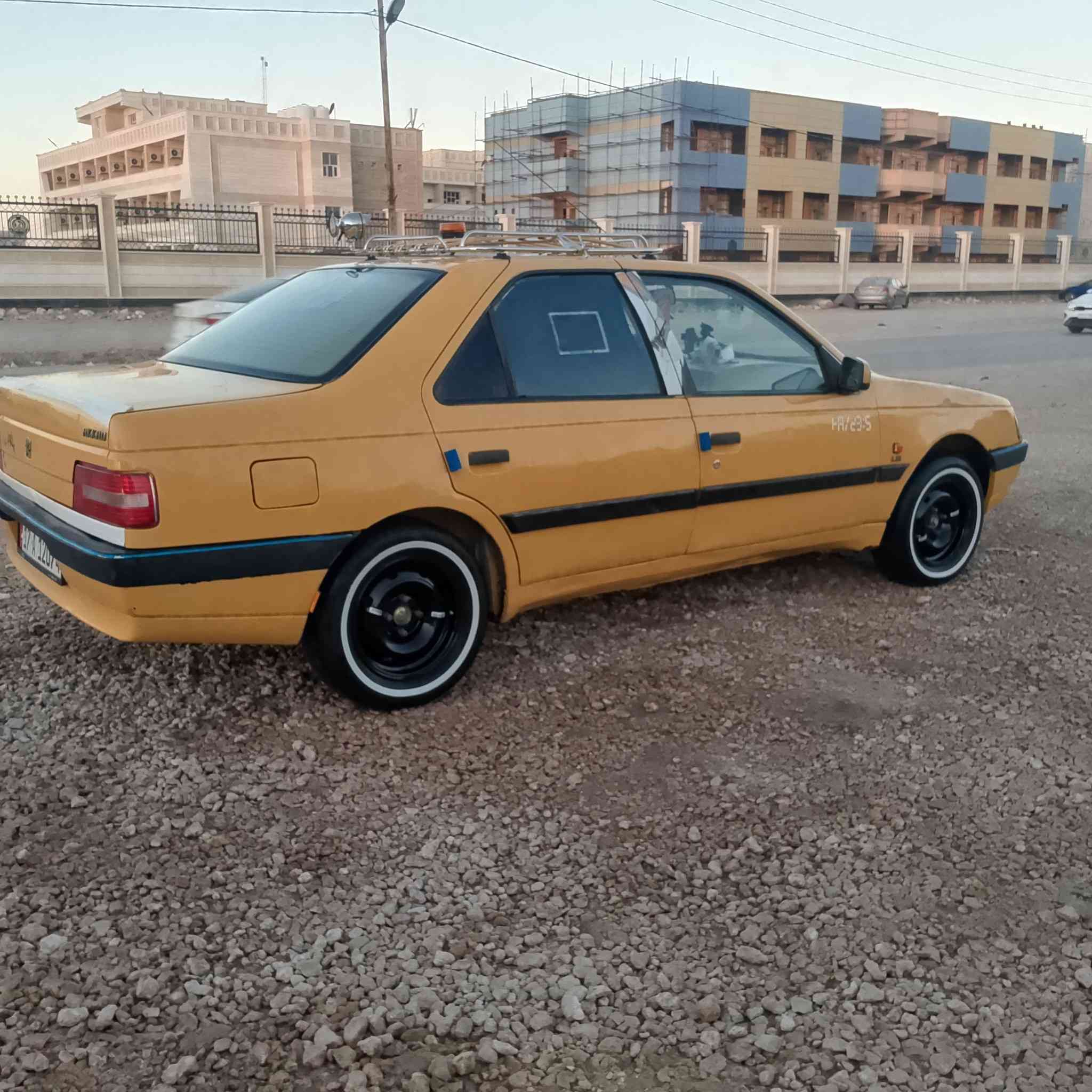 السلام عليكم بيجو 405 2016
سياره جاهزه من كل شيء 
مصبوغه حزام فقط جماليه 
بدون اي ضربه 
سياره باسمي مكان السماوه
***********
