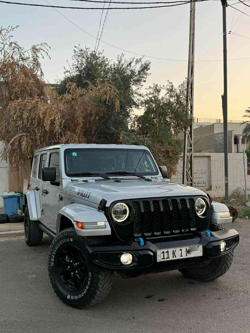 جيب رانكلر هايبرد ٢٠٢٣ 
بدون حادث بدون صبغ 
ماشية  ٣٣ مايل
تقريها سرقه و تخريب 
السعر 25,500$
***********
