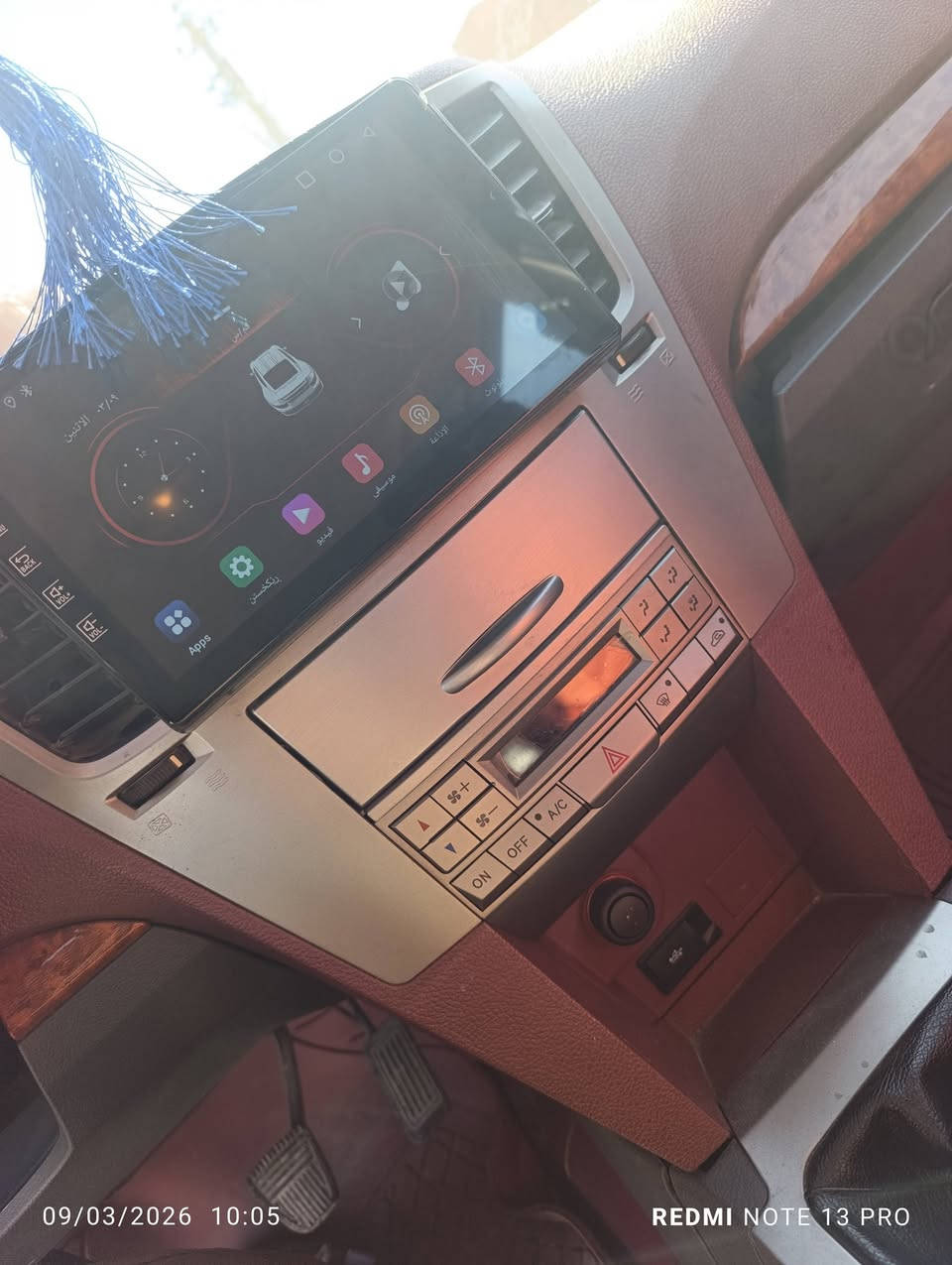 السلام عليكم للبيع سيارة كراند zx
موديل ٢٠٢٠
رقم بغداد بأسمي 
سيارة بلادية مكفولة كير محرك كشر
 تبريد فول 
شاشة كبيرة  وكامير خلفية 
ماشية فقط ٤٢
السعر ١٠٥ $
للتواصل ***********
