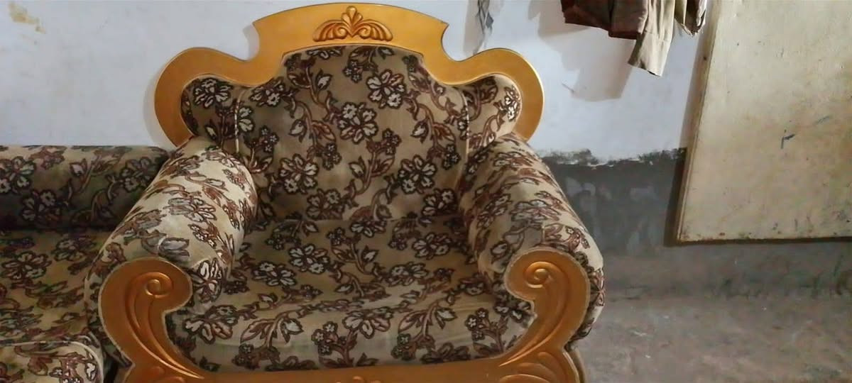 تخم كلش نضيف  رايدته ب150 الف وبي مجال  واتساب***********
