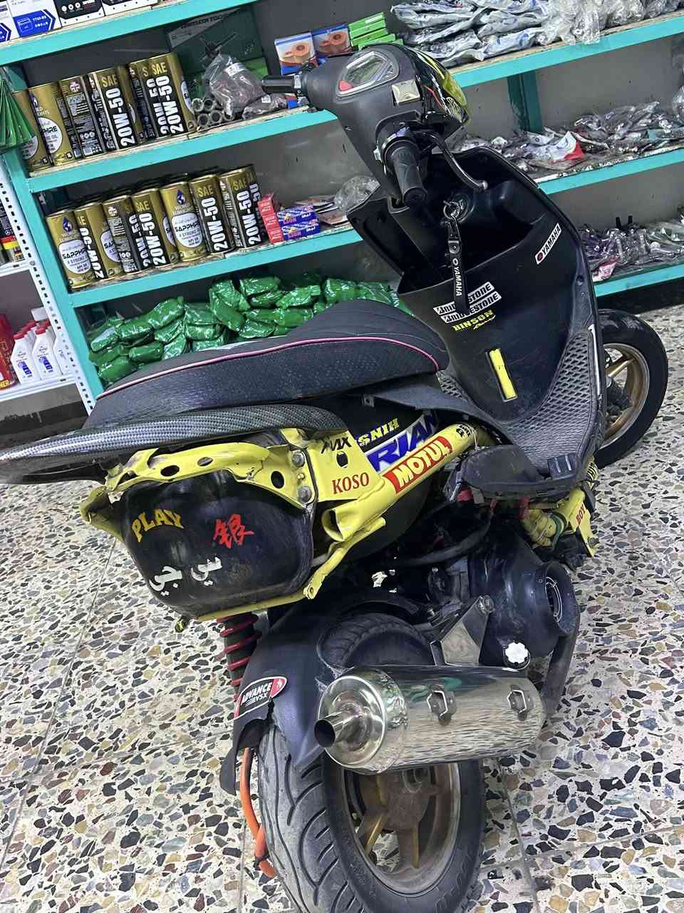 السلام عليكم 
ماكس عدله للبيع 
الدراجه مزوده وابيعه عله وضعه 
1️⃣بوشه اصليه 55
2️⃣صدر رياضي 
3️⃣شيال رياضي 
4️⃣ويل كب نجمه مقفول اصلي 
5️⃣كلجات امامي خلفي رياضي اصلي 
6️⃣صالنصه رياضي 
7️⃣ستان صفح رياضي اصلي 
السعر 600  
للأستفسار 
***********
