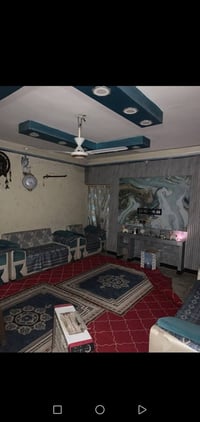 ١٥٠م • ٥ غرف • شارع كهرباء