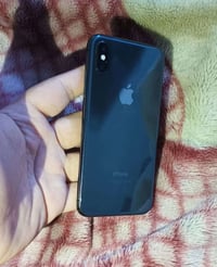 ايفون x عادي بطاريه 100 صارلها تقريبن شهر  شاشه مبدله خيارين + فيس ايد...