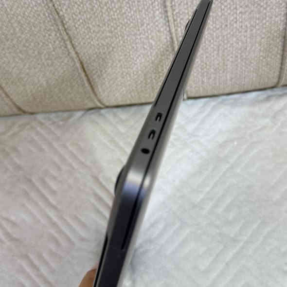 Macbook pro 2019

Display 16-inch

CPU 2.6 Ghz i7

RAM 16 GB

SSD 512 GB

Battery cycle 186

نظيفة كلش

الملحقات شاحنة فقط

السعر ٧٠٠ الف

***********
