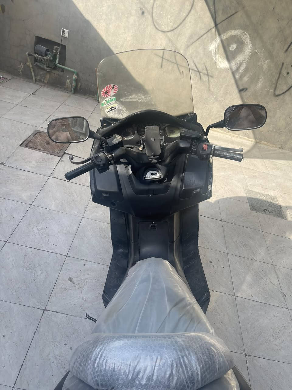 سلام عليكم سلفر ونج 600 الدراجه مكينه مكفوله شلعه شك الكاع بيه كسر بل تريشه  ويرادله ترتيبات بصيطه حسب الجناي كهرباهيات جاهزه 
اوراق اصوليه ماشين بمعاملته بس شنو النقص ما اعرف السعر 14وبيه مجال بصيط مكاني محموديه 
رقمي ***********
وهذا بي واتساب فقط ***********
