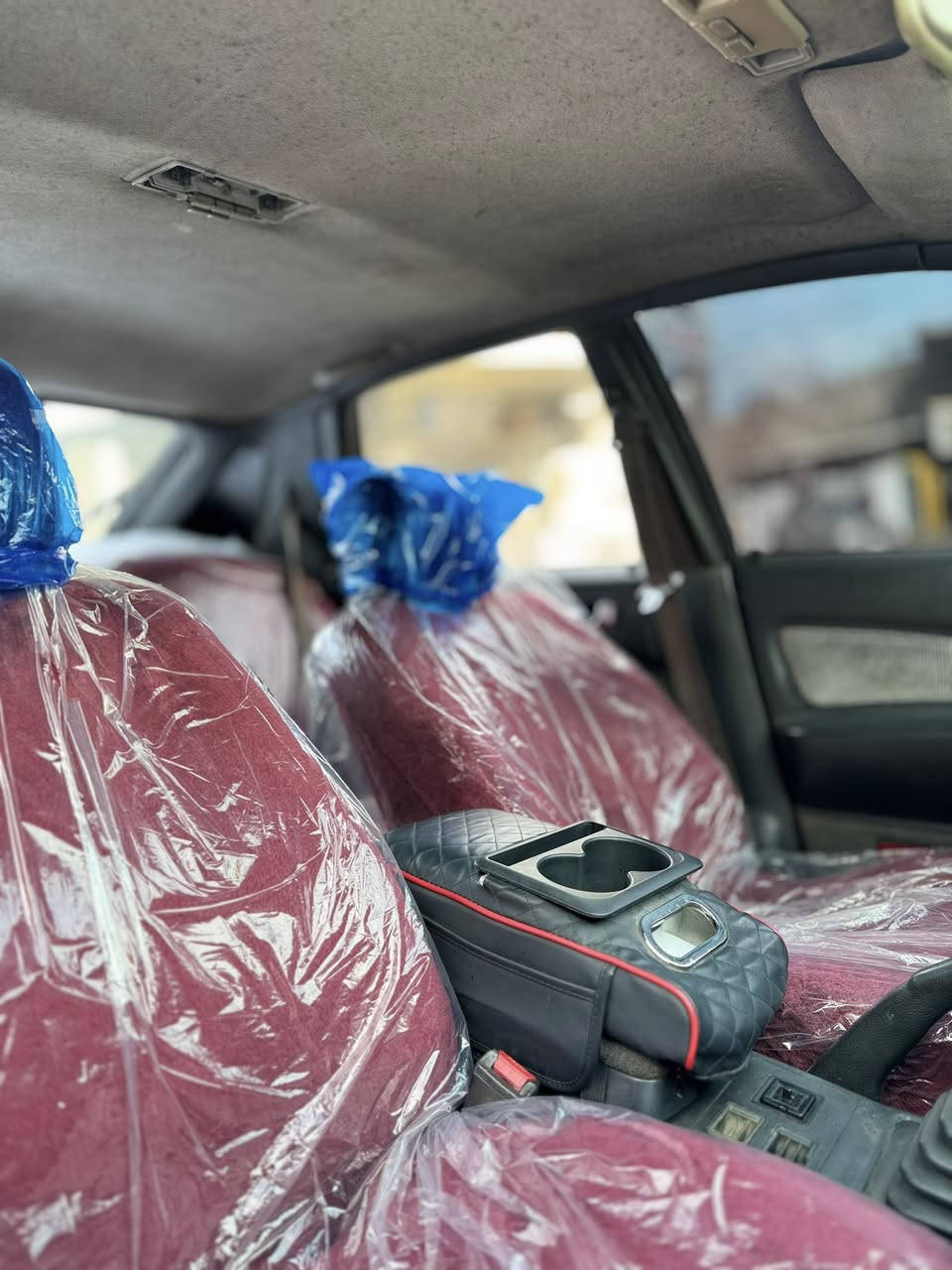 گلاند مۆدیل ١٩٩٢ گیر حادی مەکنیە ٦٣ گەورە  چوار جام کارابای  گیرو مەکینە بە شەرت سبوخ حامە لەسەر ساغە کارابای هەمووی بە شەرت  ارمو سەنەوی  بەشەرت موس براوە بەشەرت هەولیر 
***********
