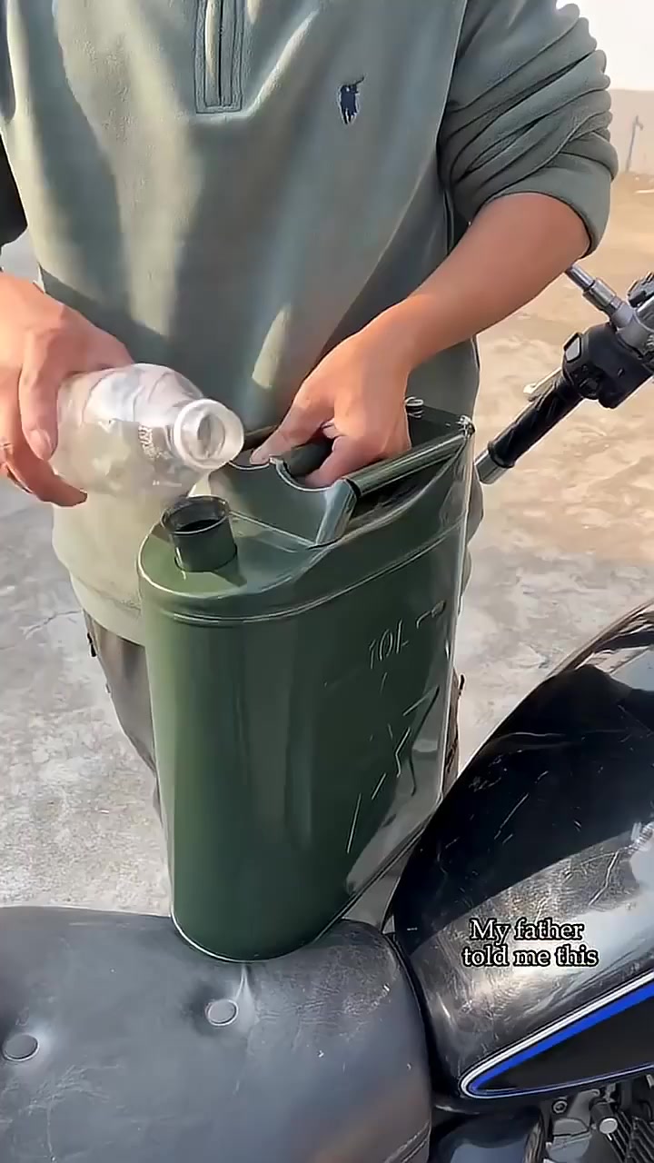 منومحتاج ستوتة يشتغل بيهة على باب اللة ويطيني سبوعية اني حاضر***********
