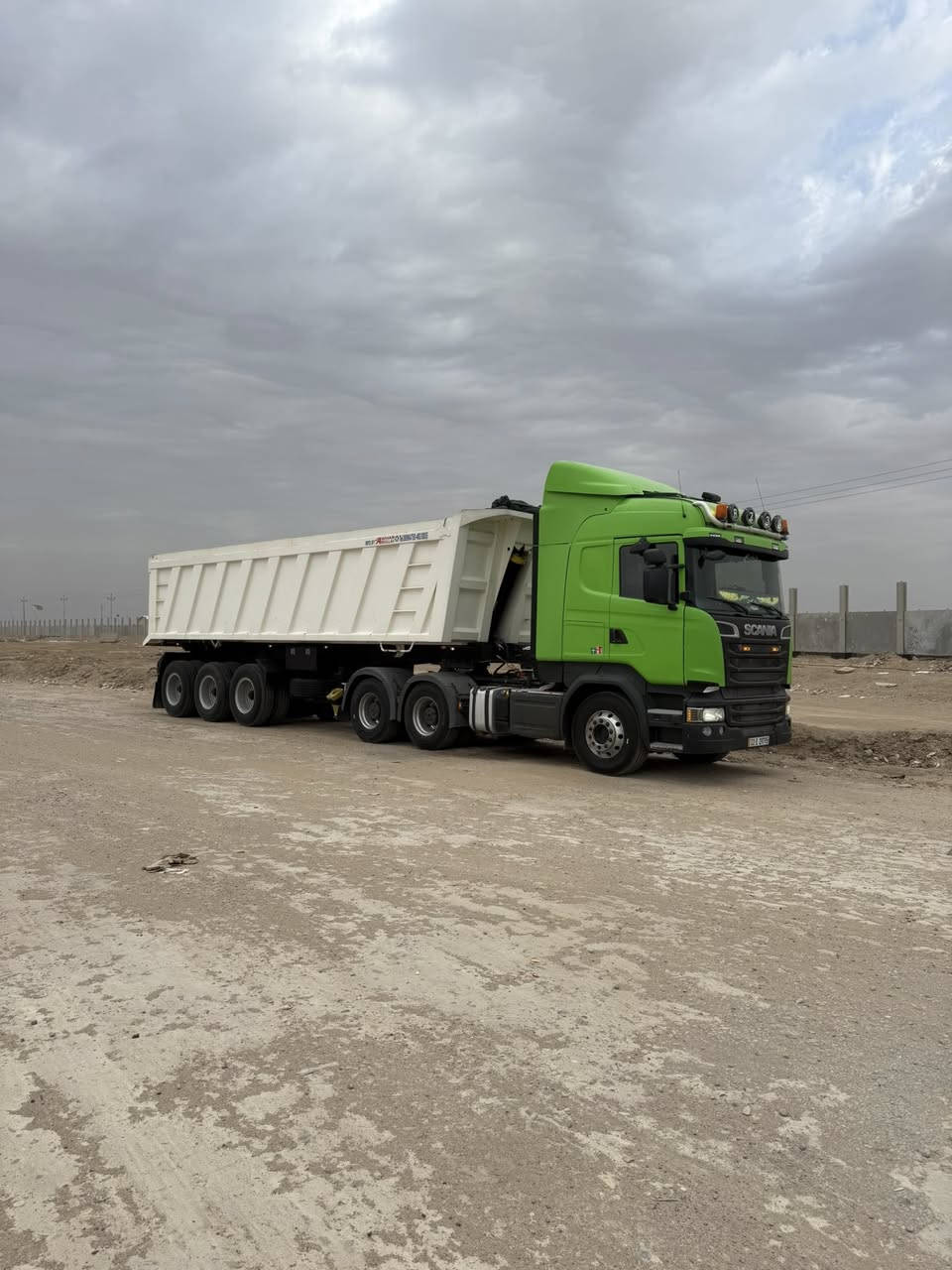 سلام عليكم سكانيا مديل 2016 اصل مجموعة وردة جوبلس باج بطن بلادي مكفولة  فول مواصفات رتايدر 5 طكات ادبلو عرجة دبل ثلاجة دبل منامة تخم تاير جاهزة للعمل مربوطة عربانة عبدالله جوهر 24 مكفولة تخم تاير راس وعربانة ابيع بس راس او كاملة بسمي سيارة مكان البصرة 

***********
