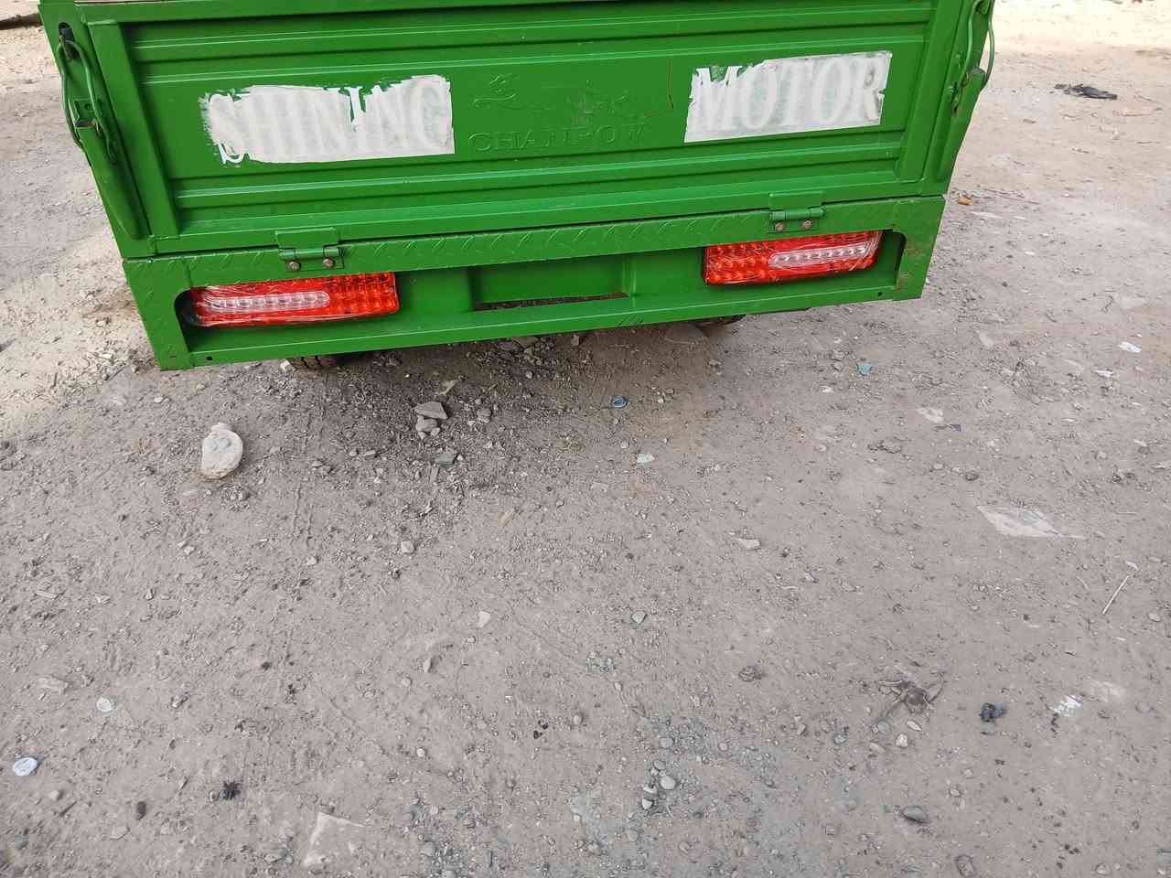 سلام عليكم ستوته البيع مديل 25اوراق سكنر  مكان بغداد المعامل  سعر2400وبيهه مجال شي قليل رقمي ***********
