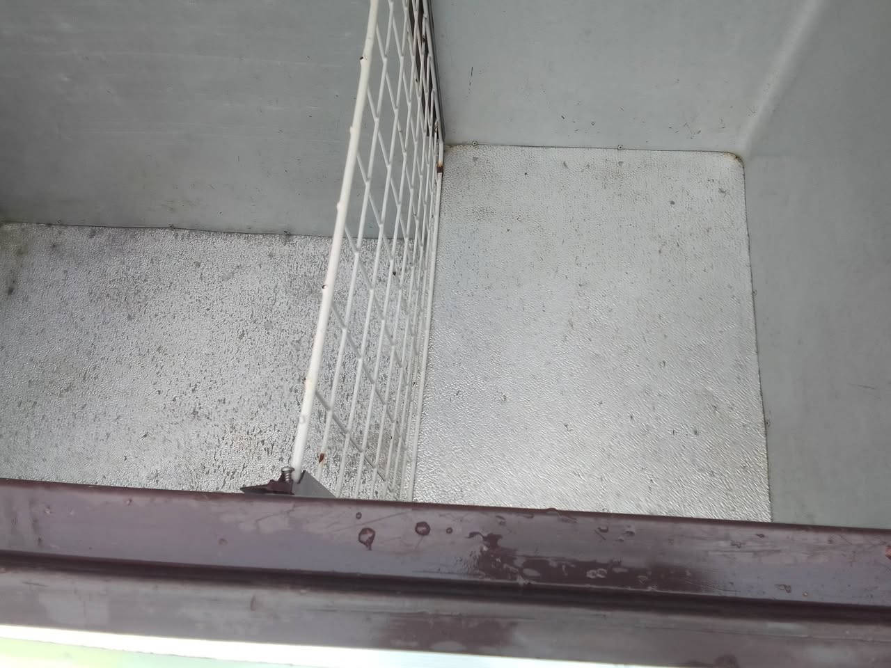 مجمده حجم كبير عشتار درجه اولى بدون ماطور شرط نظافه فول إدا ما يطلع نضيف يرجع السعر 100بيها مجال عنوان حي التأميم قرب حمام التأميم رقم الهاتف ***********
