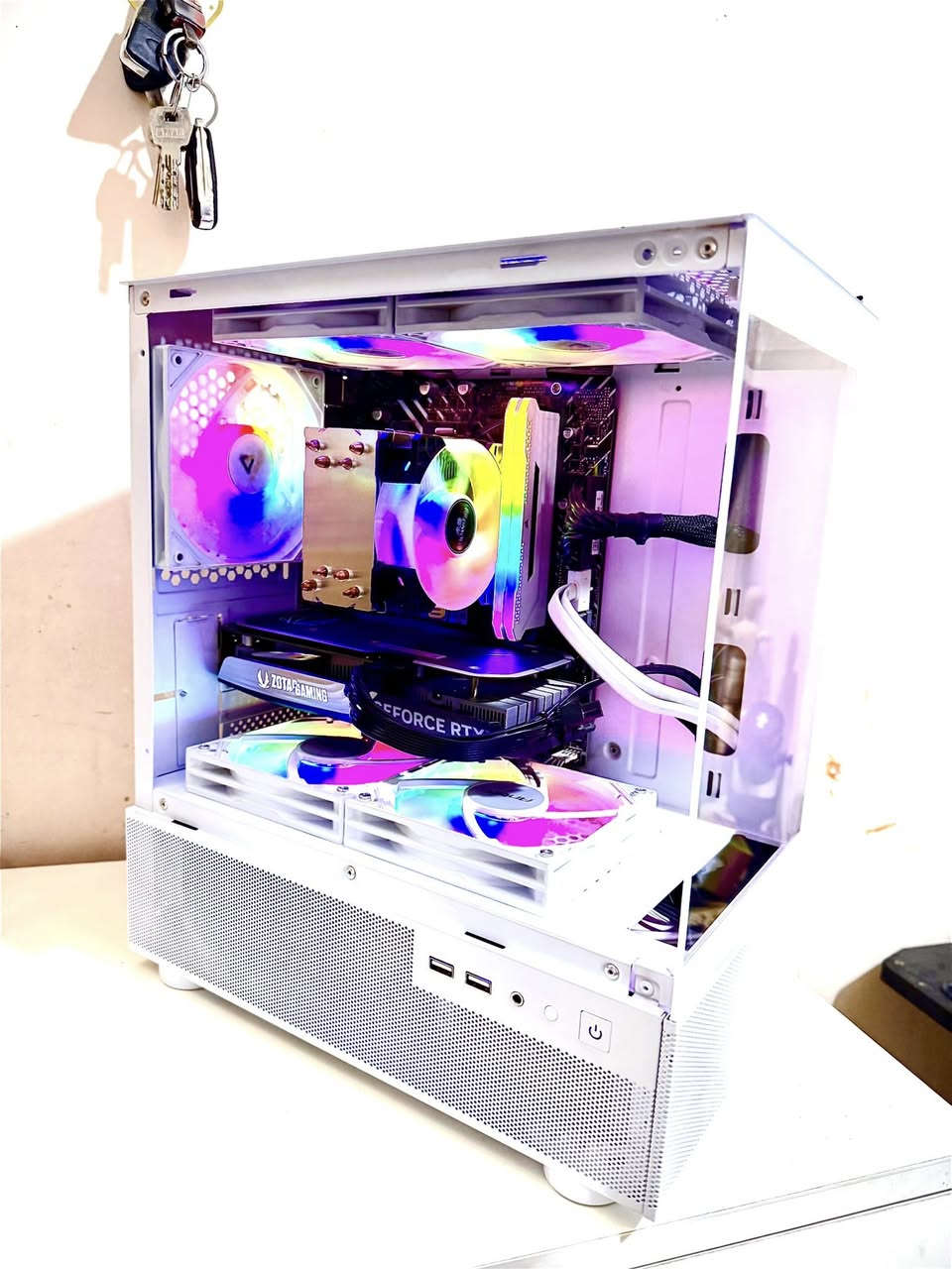 تحية طيبة اصدقائي (( فقط كيس للبيع ))
الحاسبة نضيفة جداً وحرارة قطعها لوز
المواصفات 👇🏻

cpu i5 12400f
M.b h610m asus prime
gpu RTX 4060 zotac
Ram 16 2x8 3200 Corsair Vengeance RGB
Nvme ssd  256 samsung hdd 1t
Pus 600w Xigmatek
Case Antec 5fan

مكاني بصره ومتوفر توصيل السعر 970 الف


**إذا كنت صاحب هذا الإعلان وتريد حذفه لأي سبب، رجاءا أرسل رسالة إلى الدعم الفني**