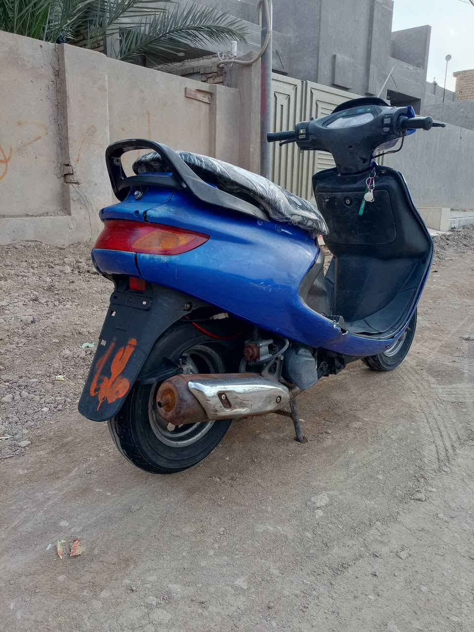 سلام عليكم دراجه فراشه كرستال المكينه مامفتوح بيها برغي كفاله عامه الله شاهد السعر 325وبيها مجال مكاني الحمزه الغربي للتواصل ***********
