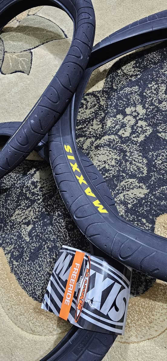 السلام عليكم.. تايرات نوع ماكسسز نقشة مسح جديدات بعدهن بغلاف الشركة حجم 26 للبيع سعر التك 25 الف واذا تاخذ زوج او اكثر اتساهل وياك بالسعر


**إذا كنت صاحب هذا الإعلان وتريد حذفه لأي سبب، رجاءا أرسل رسالة إلى الدعم الفني**