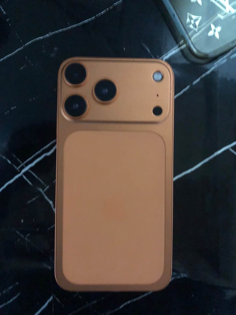 یفۆن XR مالی دۆستە کەڤەری کراوەتە ١٧هەموو شتی بەشەرت و فەحس  فەیس ایدی ایش دەکات هیجی نەگۆراوە بەس کە ڤەری کراوەتە ١٧

نرخی ٢٥٠هەزار
شوین هەولیر أربيل, العراق


**إذا كنت صاحب هذا الإعلان وتريد حذفه لأي سبب، رجاءا أرسل رسالة إلى الدعم الفني**