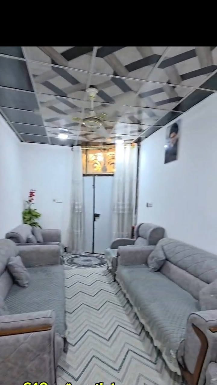 بيت طابقين بناء حديث للبيع نصف قطعه ١٠٦
قبله حي الشهداء البيت باسمي طابقين
إذا اكو مراوس أفضل لكن بشرط في منطقه القبله
وانطي فرق ماكو مشكله السعر خاص
الاستفسار الاتصال 
***********
