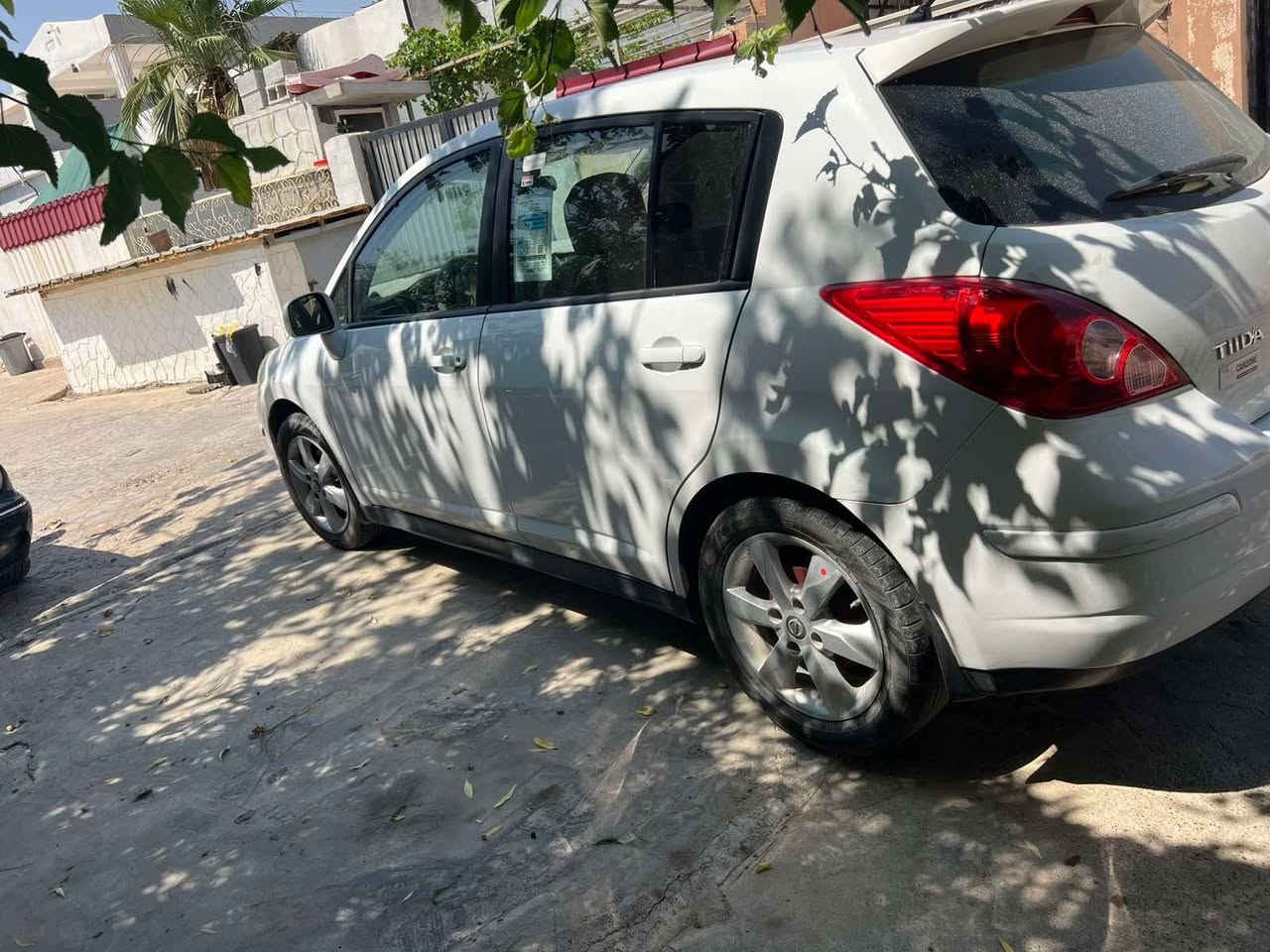 نيسان تيدا مةكينة گةورة مؤديل٢٠١٢
گئر مةكينة تةبريد بؤياغ هةموو بةشةرت
دوو شويني بجووك ساردي هةية
نرخ ١١٣ورةقة كةمئك مجال
شوين هةولير
ژ***********
