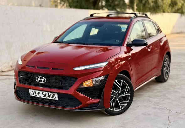 ***********
السلام عليكم ((للمراوس فقط  ))
 هونداي كونا Nline احمر موديل 2022 رقم بغداد باسمي تحويل ثاني يوم اني حاضر 
السيارة ضرره فقط  👇🏻👇🏻👇🏻👇🏻👇🏻
((((( طخة بل بنيد + شبرين تعديل بارد جاملغ بدون ايرباك ضرر بسيط  صور الحادث موجودة
✅((((((( مكفولة من الايرباك كفالة عامة ))))))✅
ماشيه 21 الف ميل
المواصفات 
بصمة ابواب + تشغيل 
شاشة دجتال عداد الكتروني
شاشة حجم كبير + نضام car play + خزن 500G
كاميرا خلفية دوارة
ويل حجم 18
كشنات مختم N
تحكم ستيرن 
نضام مانع الانحدار 
هيترات بل كشنات
هيتر دركة 
رادارات جانبية 
شاشة عرض الاعطال
٣ انضمة قيادة ايكو سبورت وعادي
تبريد شركة طسة مال شركة سياره جديدة جدا 
محرك 1600 توربو طياره
السيارة جديدة اي نقص مابيه من الداخل والخارج  
سيرفس دهونات فلاتر السيارة جاهزه مجهزة اي مصرف مابيها
اي استفسار هذا رقمي ***********
