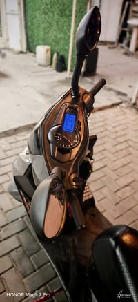 سكنس شمعه جديده وتعبان عليه السعر مليون 350 بيه تزويد قليل الرقم 07812...