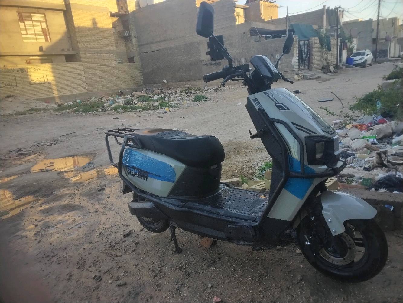 سلام عليكم دراجه سكنس ام عيون للبيع
السرعه 100
ملف 2000
6بطاريات ليثيوم
استعمال اسبوع
لايت زنون
صندوك جبير
مع شاحنه
وخوذه
وجادر حمايه مطر وشمس
..................................................
مكان بغداد الزعفرانيه
السعر750 وبيهه مجال
***********
