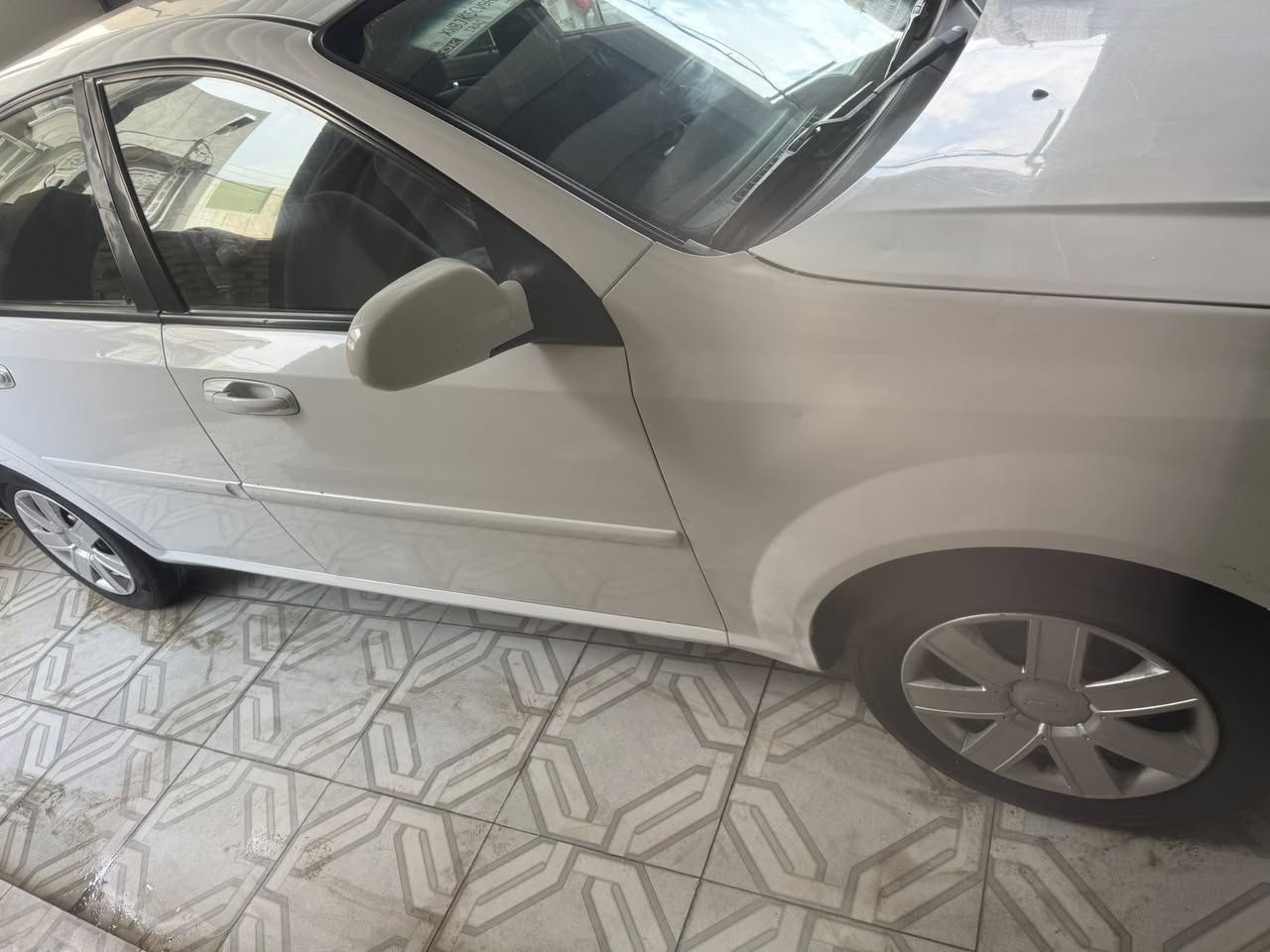 السلام عليكم اوبترا للبيع او مراوس ب النتره موديل 11رقم بابل بسمي تحويل مباشر رقم انكليزي كير محرك كفاله حداديه وتخم تاير جديد كهربائيات كلها شغاله سياره  نضيفه كلش وجديده دواخل كلها عل البلاد هزه جديده  مكفوله من الضربه والصبغ والتبديل  السعر 92وبيها مجال قليل مكاني حله ***********
