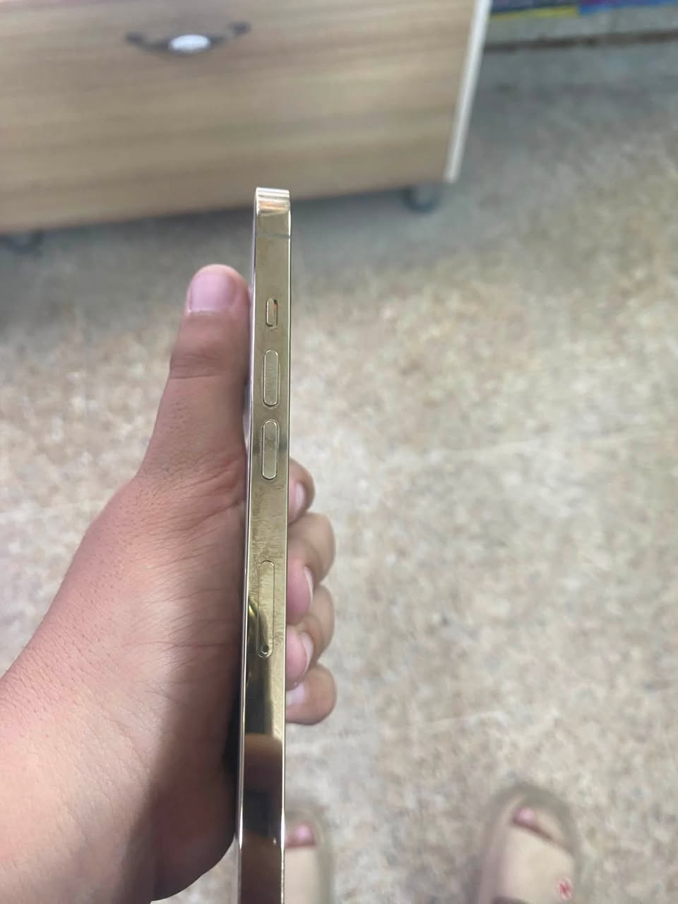 سلام عليكم آيفون 12 برو ماكس ذاكره 512  بطاريه 85 مفطور ظهر فقط بدون كارتونه سعر 500 وبي مجال للتواصل ***********
