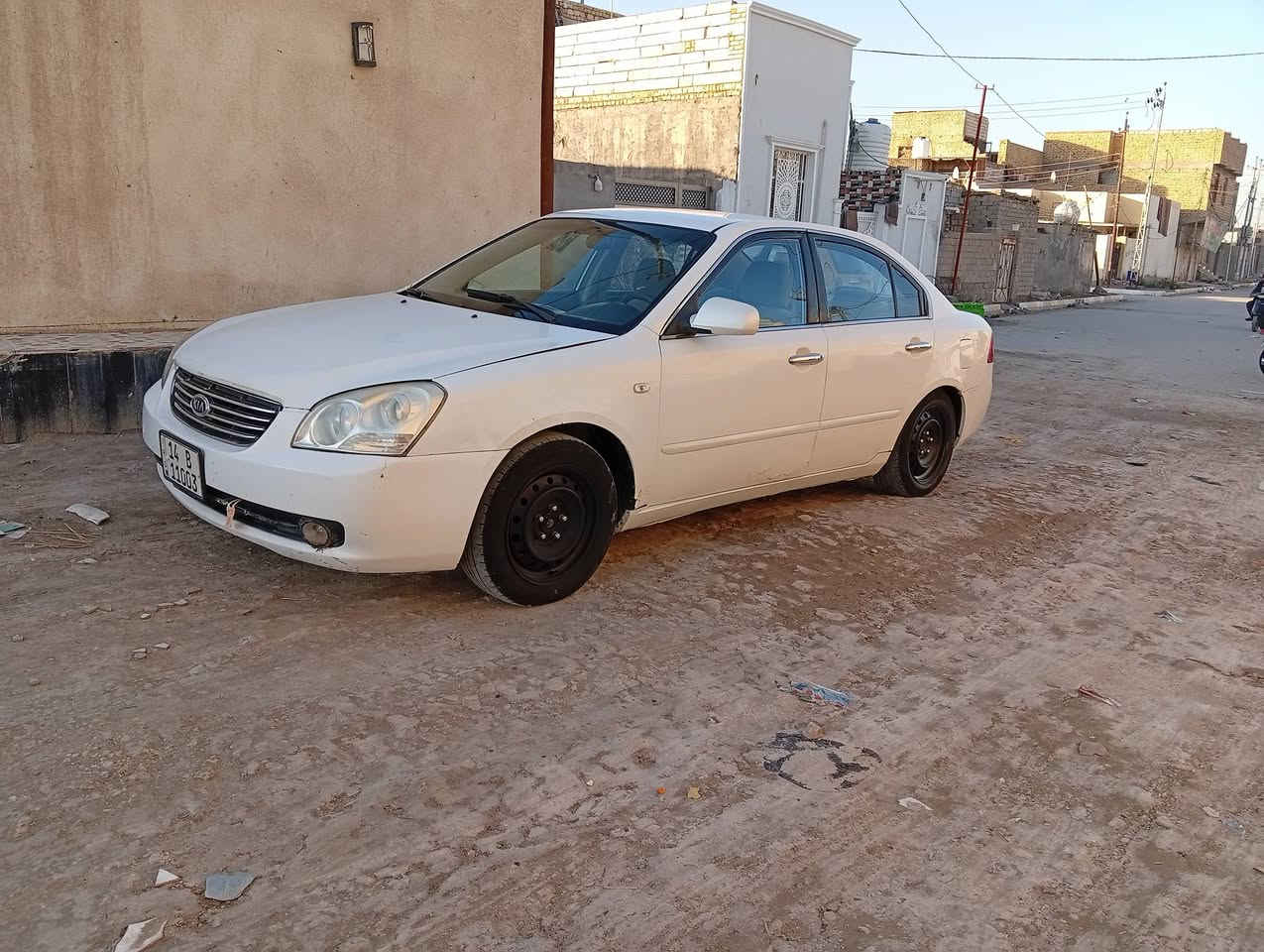 سلام عليكم
سيارة اوبتيما موديل ٢٠٠٦ خليجي محرك ٢٧٠٠ جديد و كير جديد رقم انكليزي تبديل بنيد و باب خلفي و بيها مكانات صبغ  بدون حادث تبريد شغال 
مكان السياره ناصرية مركز  
السعر ٨٥  للاستفسار.    ***********
