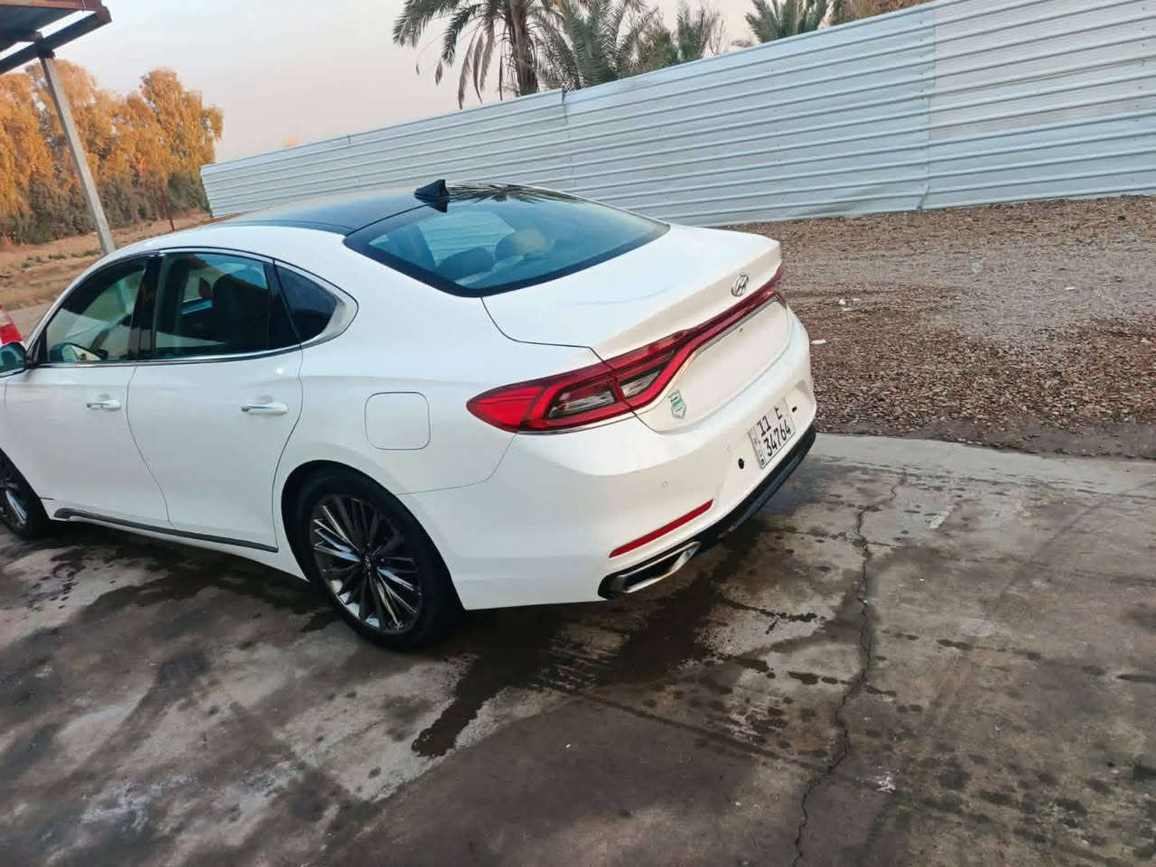 للمراوس بسياره غاز ازيرا 2018 وراد كوري بانزين فول مواصفات واحد ع واحد 
بيهه رشات صبغ وتبديل باب فقط 
سياره جاهزه من كلشي


**إذا كنت صاحب هذا الإعلان وتريد حذفه لأي سبب، رجاءا أرسل رسالة إلى الدعم الفني**