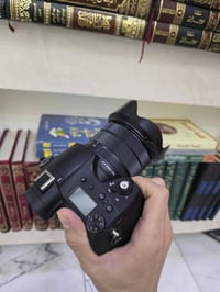 للبيع sony rx 10 iv للمراسلة والطلب   07724140605