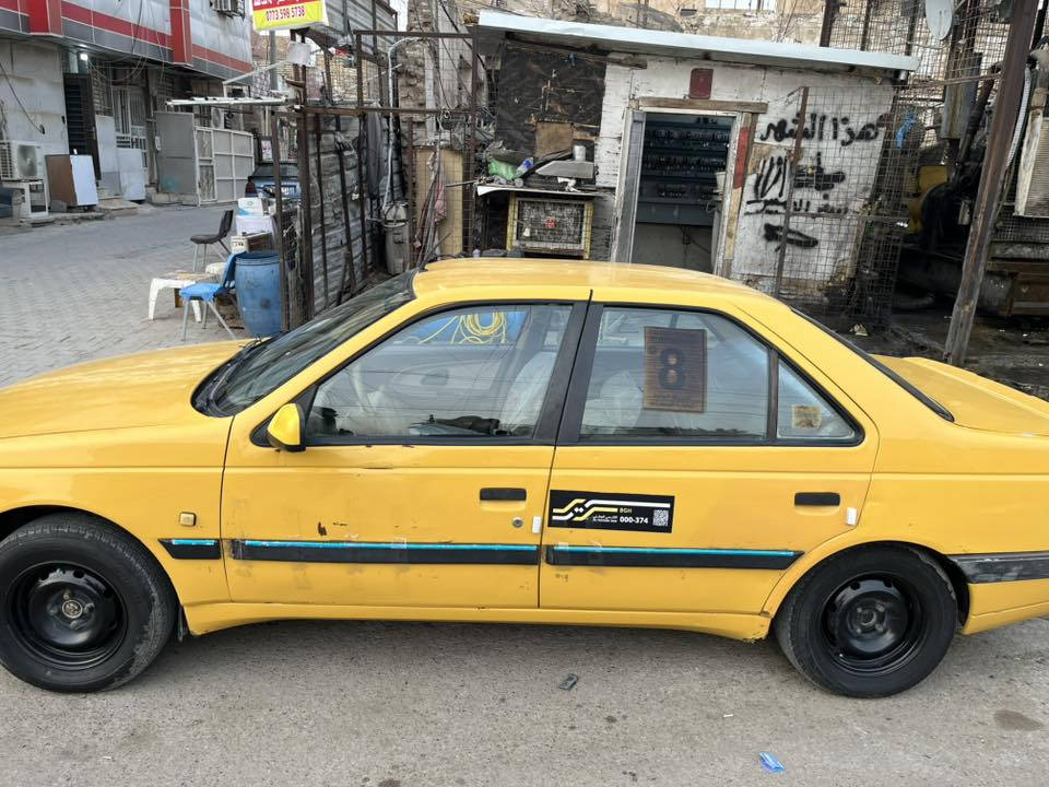 يالله سلام عليكم سياره كفاله عامه مكينه فرنسي خير من الله سياره بيه نواقص بصيطه  ٤٢وبيه مجال مكاني بغداد الحريه الدور ***********
