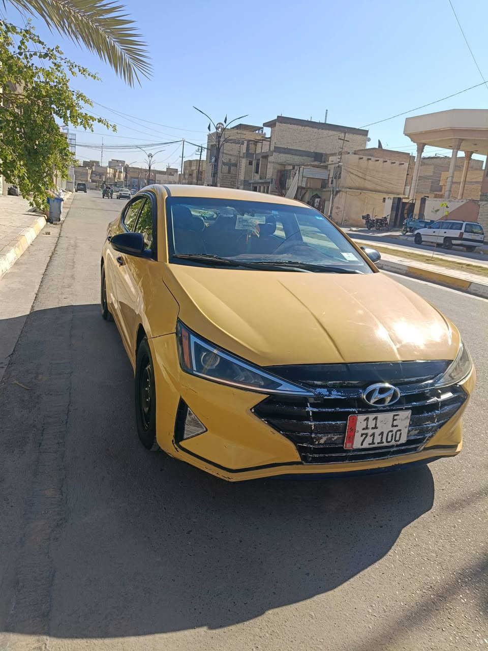 السلام عليكم النترا البيع وارد امريكي الضرر الباب صوب العبري موديل 2020 محرك 2000 دوش كير أي تي  المرغوب  مع منضومه غاز حداديه جديده تخم تاير جديد رقم بغداد بسمي تحويل مباشر مفصره هيئه وغرامات 
المواصفات نص فول 
تحديد مسار 
مانع انزلاق 
رادار جانبي 
توقف ذاتي 
السعر 135$ 
المكان كربلاء الحر 
رقم الهاتف *********** 
غير متواجد ع الفيس الاتصال ع الرقم
