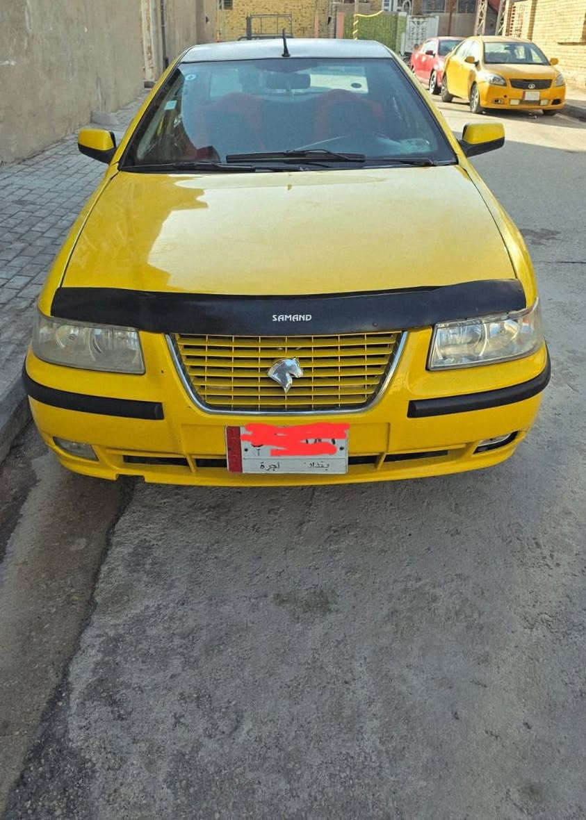 عندي سمند مستعجل على بيعتهه لضرف خاص ٢٠٠٩ السياره رقم بغداد السنويه الى ٢٧ مصفره هيئه وغرامات محدثها بجمها ١٧ المكينه بيها بخار الكير نضيف  رايدها ٢٠ والسياره خير من الله حلوه ***********
