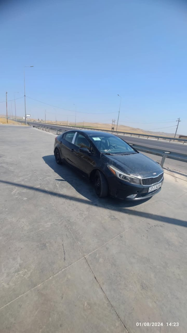 السلام عليكم 
للبيع فقط كيا سيراتو 2018 وارد امريكي حادث سطحي بنيد فقط بدون ايرباك 
رقم اربيل جديد بأسمي تحويل مباشر ماشية100 الف 
السعر 120 
مكانها ديوانية للاستفسار ***********
