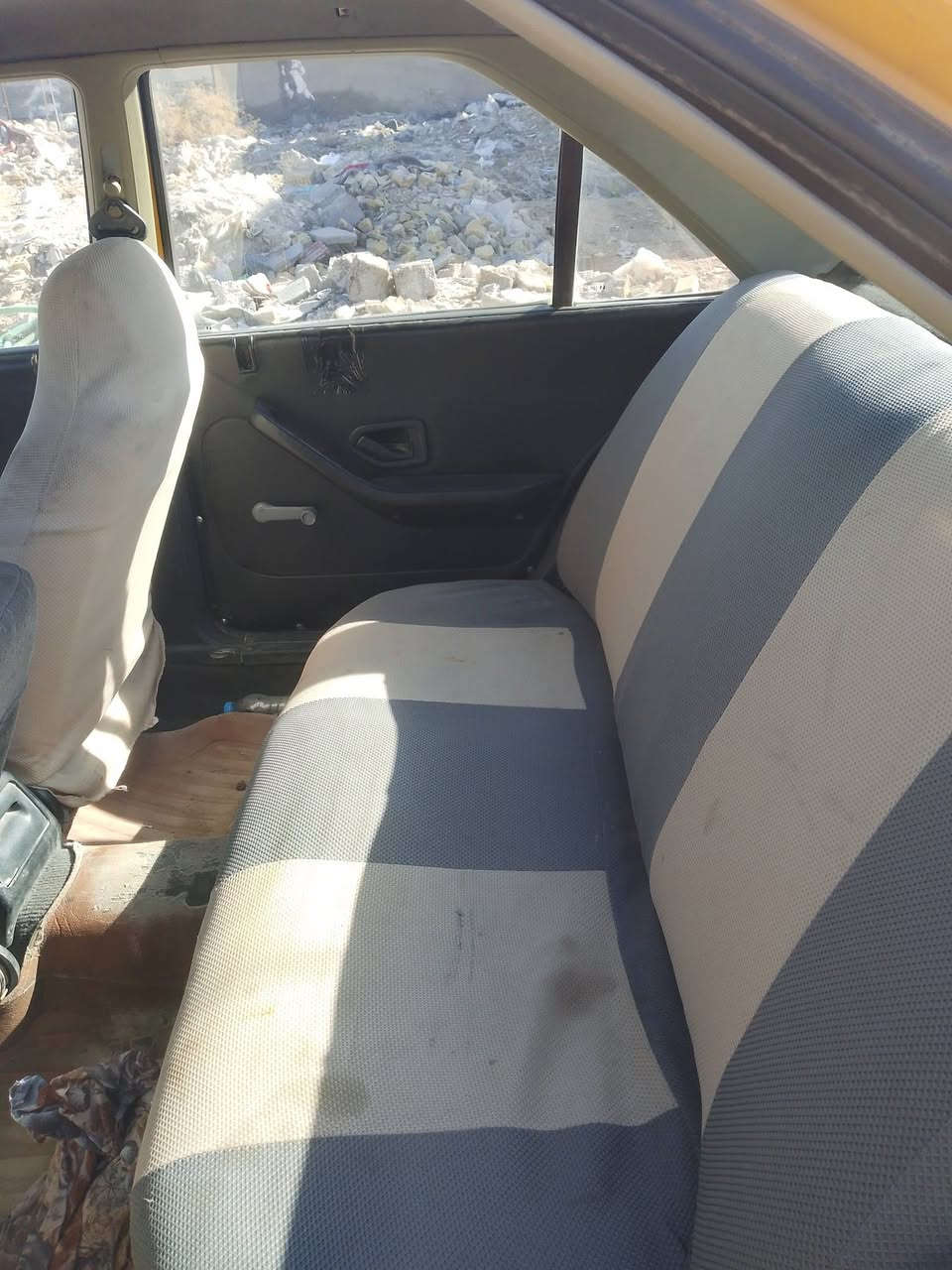 بيجو روى 2009 رقم  واسط كير ومحرك برنس عليها هيئة 240الف سنوية ساقطة تحويل موجود السيارة شغالة بس ابيع كوم حديد السعر 13ورقة  ***********
