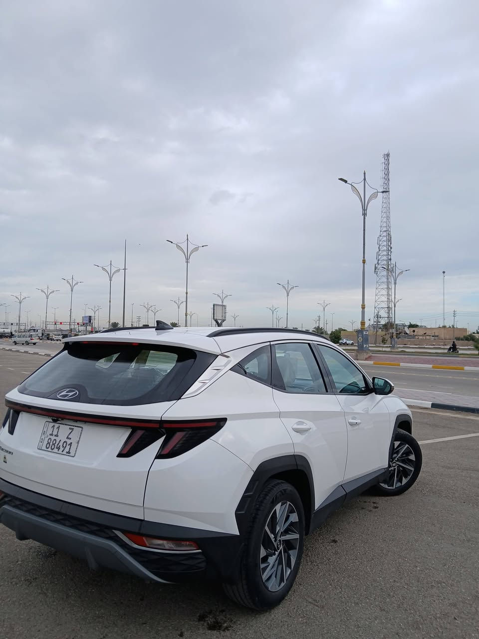 توسان 2024
خليجي 
ماشي ٥٢ الف 
رقم بغداد بسمي مكفوله كفاله عامه حتى الدعاميات 
سنوية وهزه وترقيم جديد 
سبير منازل 
فول عدا البانوراما
حساس امامي خلفي 
كامرا خلفية  
مري شفط 
كشنات كهرباء 
سايد بيريك بصمة 
اوتو هولد 
شاحن واير ليس 
بصمة تشغيل بعد 
ثلاث أنظمة قيادة ايكو نورمال سبورت 
بصمات عدد اثنين 
بعد بيها مواصفات ما ذاكرهم 
السيارة خير من الله موضحه بالصور 
السعر ٢٢٥  وبيها مجال شي قليل   
العنوان كربلاء حي المعلمين 
***********
