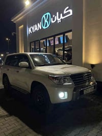 لاندكروز 2013  كفاله عامه بارد قليل كير حداديه بالكارتون تبريد 3 قطع ث...