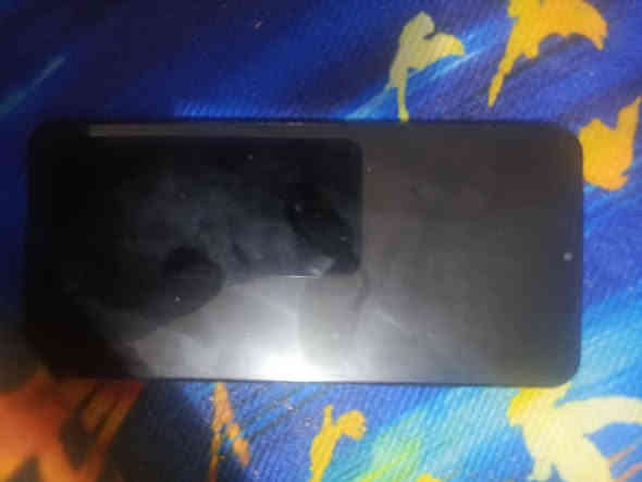 موبايل للبيع سعره 50 وبي مجال  *********** اتصلوا على هذا الرقم وبمجاله هواي
